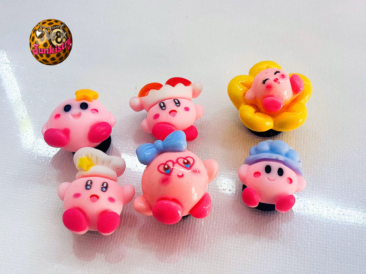 kirby croc charms ๐๐ โน โงโห