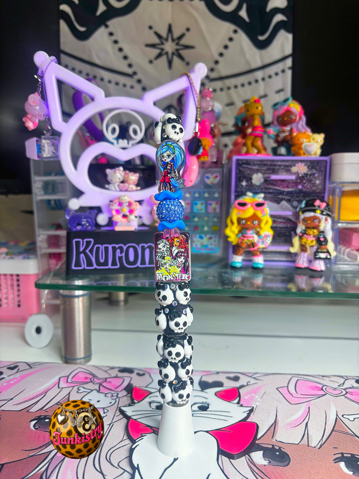 ghoulia pen 🎀