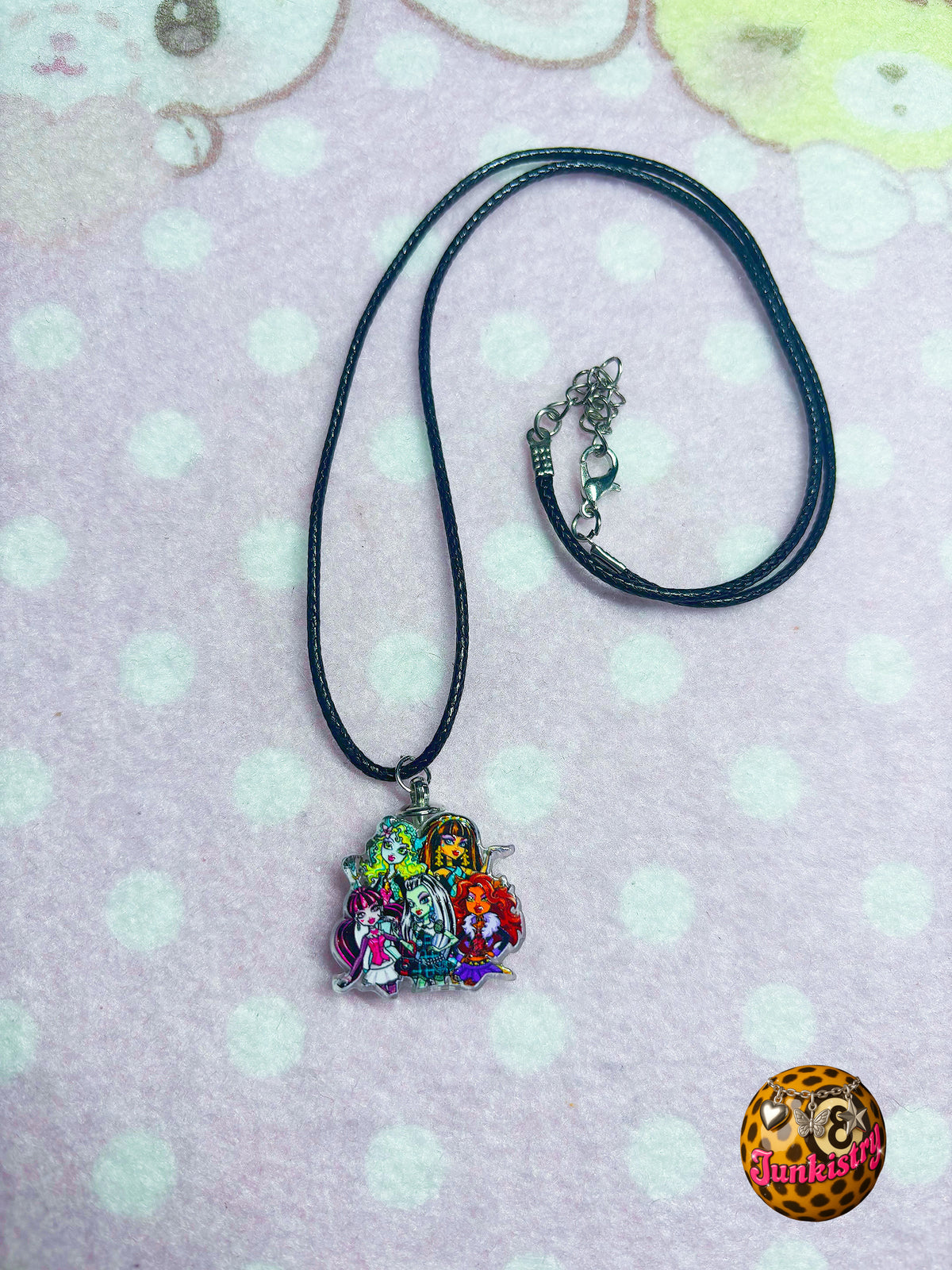 ghouls rule necklace ✮