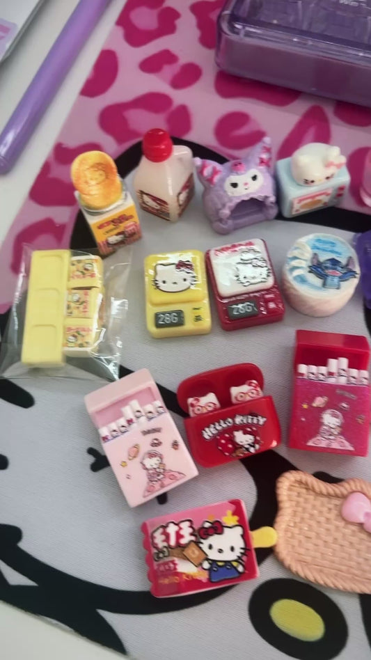 MYSTERY KAWAII CHARMS